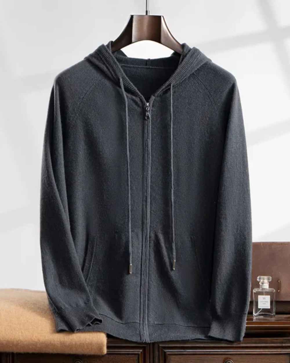 Gilet in Cashmere con Cappuccio Courchevel