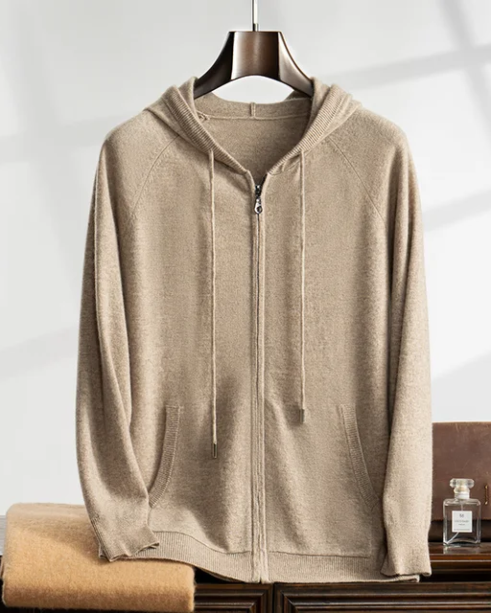 Gilet in Cashmere con Cappuccio Courchevel